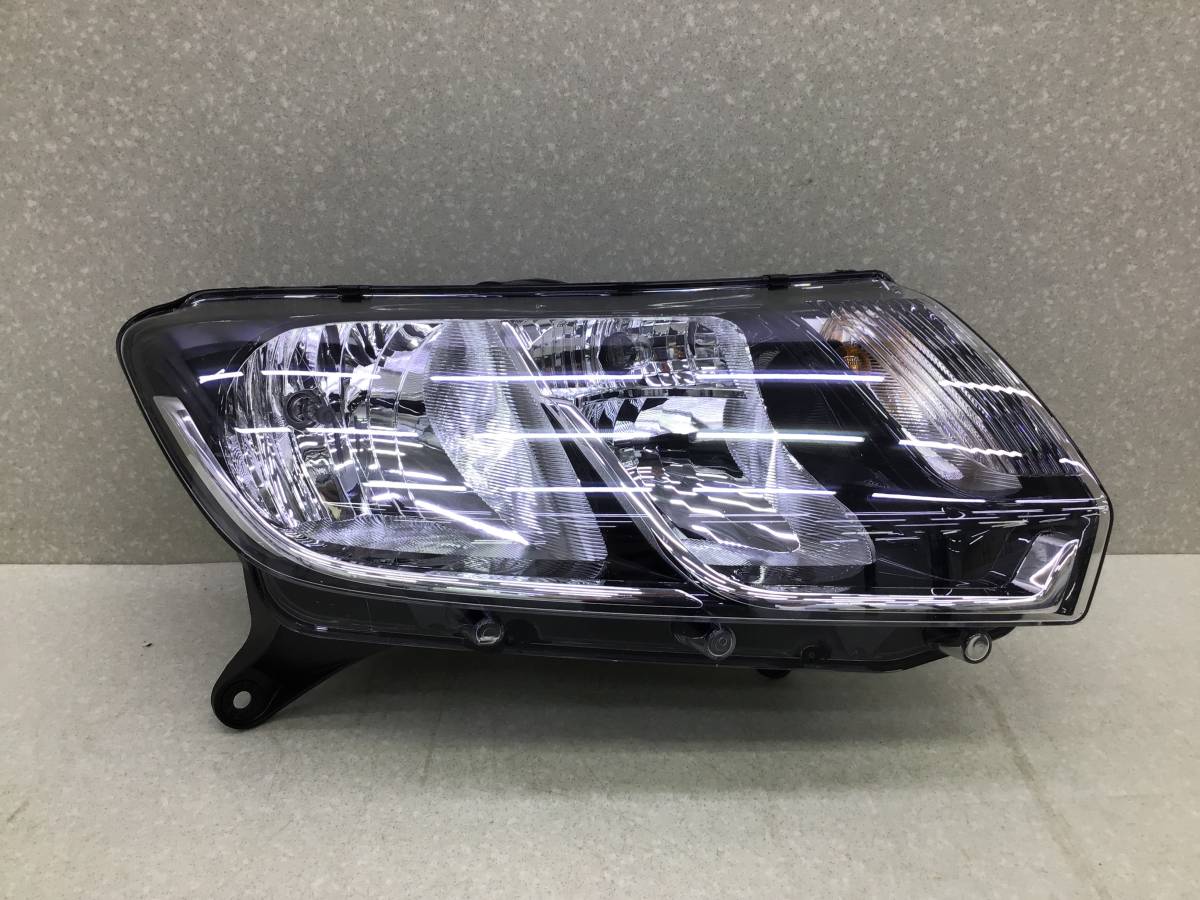 Фара правая Lada Largus (R90) 2012-2022