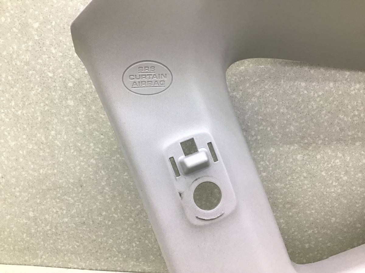 Обшивка задней стойки правая Toyota Rav 4 (A40) 2013>