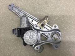 Стеклоподъемник электр. задний левый Nissan Juke (F15) 2011>