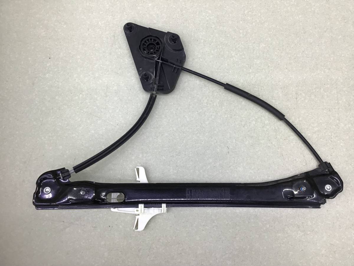 Стеклоподъемник электр. задний левый Skoda Rapid 2 2019-2023