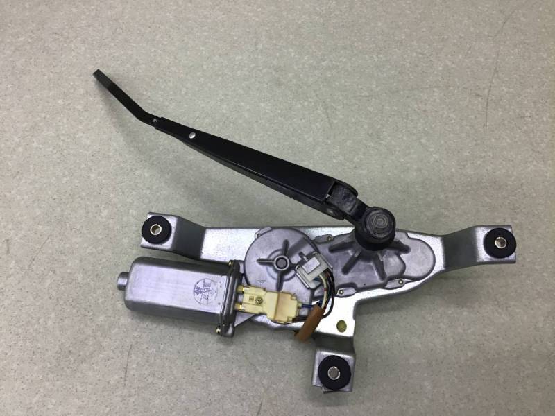 Моторчик стеклоочистителя задний Subaru Forester (S11) 2002-2007