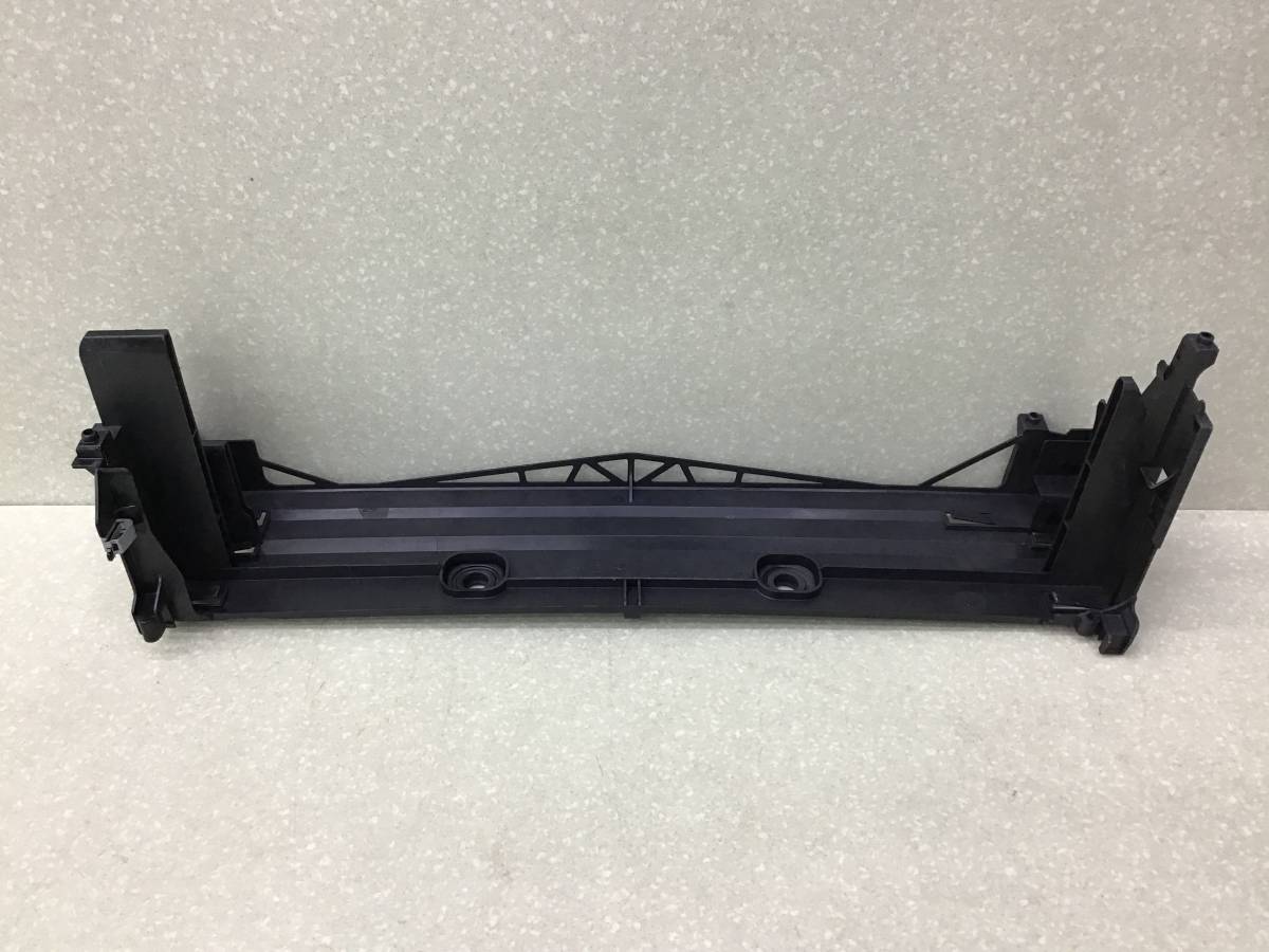 Рамка радиатора BMW 7-Series F01 2008-2015 Рамка радиатора BMW 7-Series F01 2008-2015