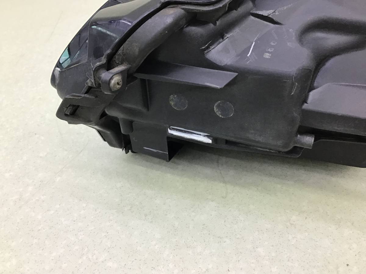 Фара правая Lexus NX 200 (ZGZ10) 2014-2021