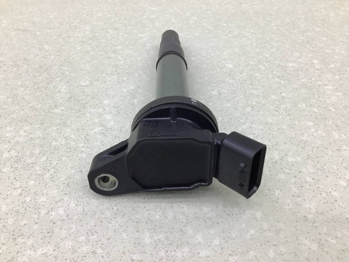 Катушка зажигания Toyota Corolla (NRE180) 2013-2019 Катушка зажигания Toyota Corolla (NRE180) 2013-2019