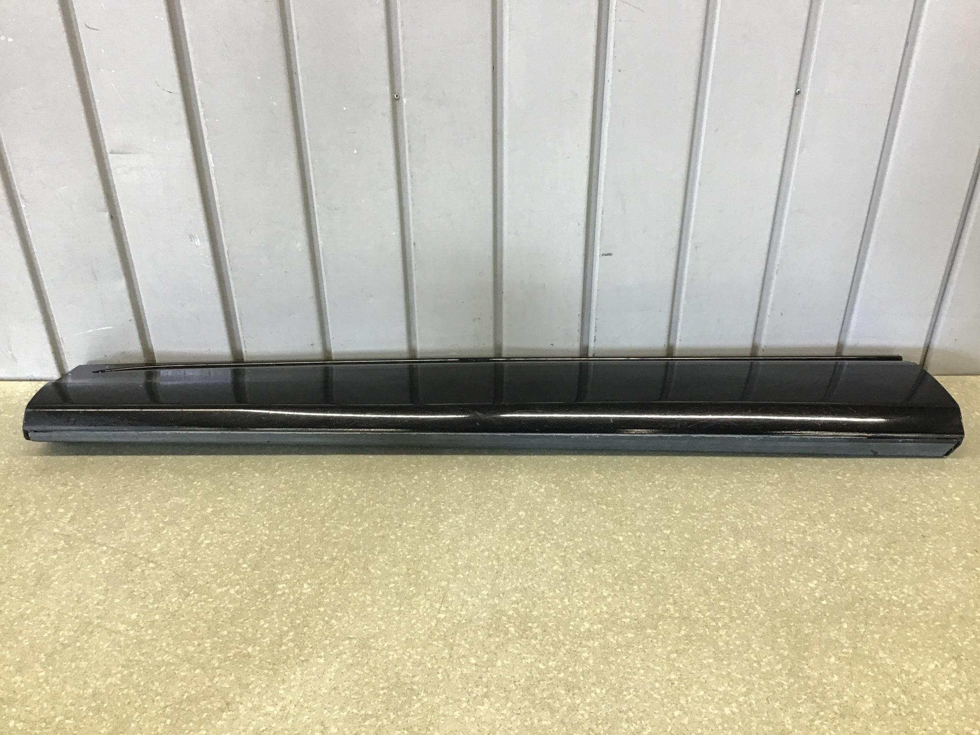 Накладка двери передней левой, Audi Q8 2018>