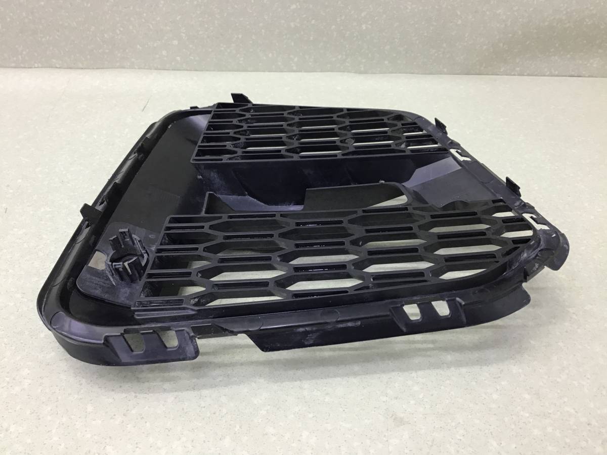 Рамка противотуманной фары левой BMW X1 F48 2014> Рамка противотуманной фары левой BMW X1 F48 2014>