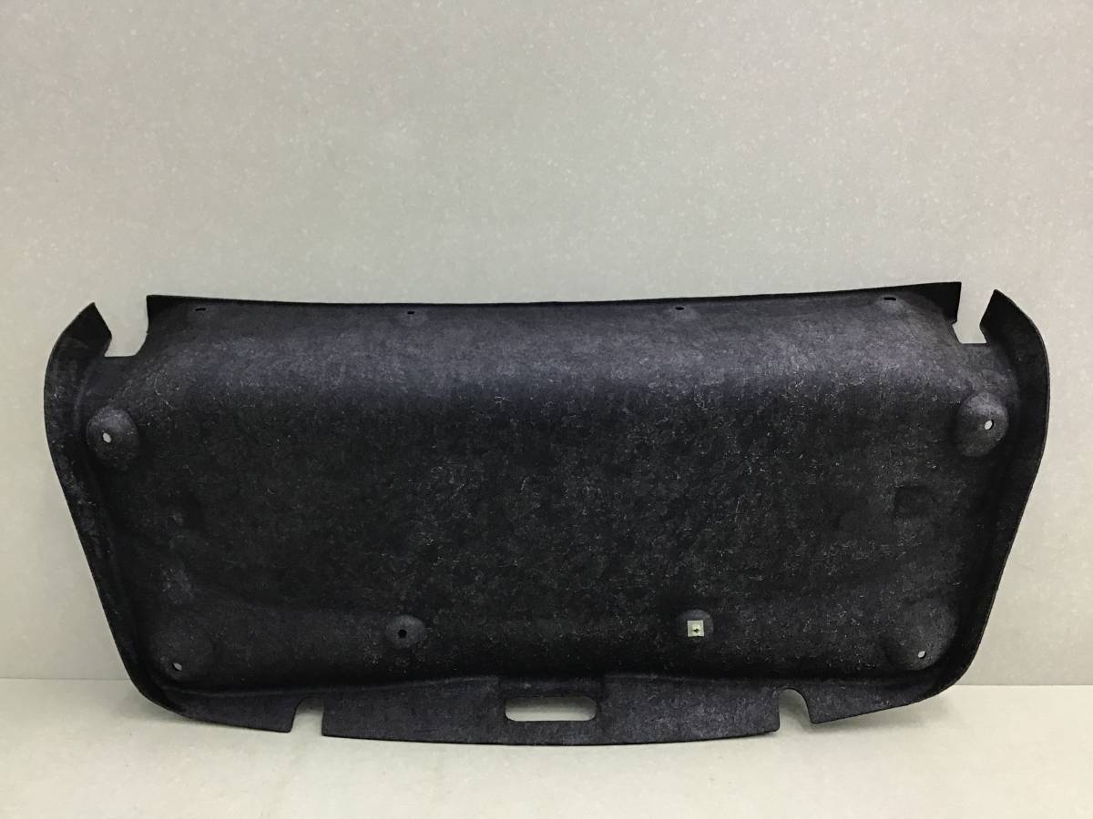 Обшивка крышки багажника Ford Fiesta (CB1) 2008-2019 Обшивка крышки багажника Ford Fiesta (CB1) 2008-2019