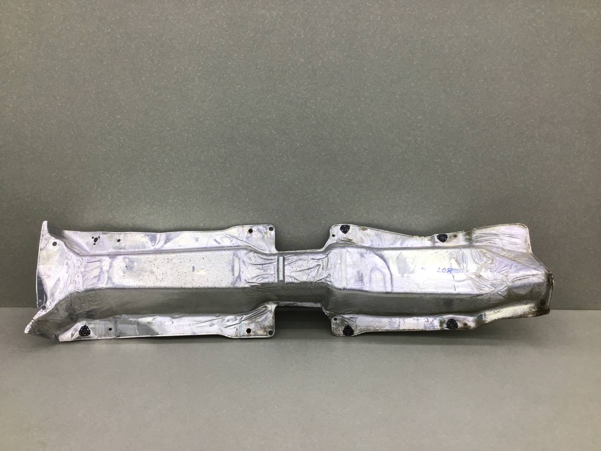 Экран тепловой Volkswagen Polo Sed 5 (6C1) 2010-2020 Экран тепловой Volkswagen Polo Sed 5 (6C1) 2010-2020