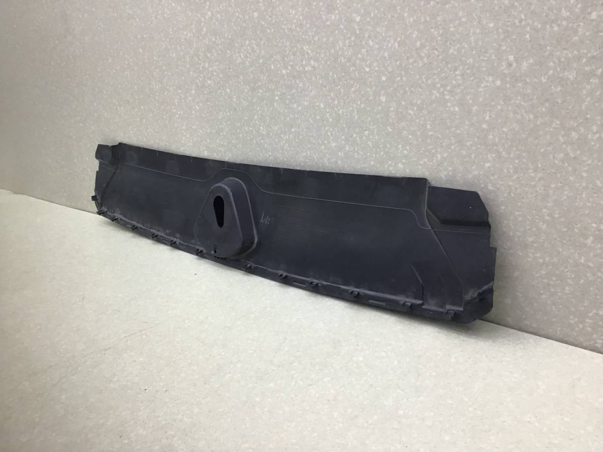 Кожух замка капота Audi Audi Q3 (F3) 2018>