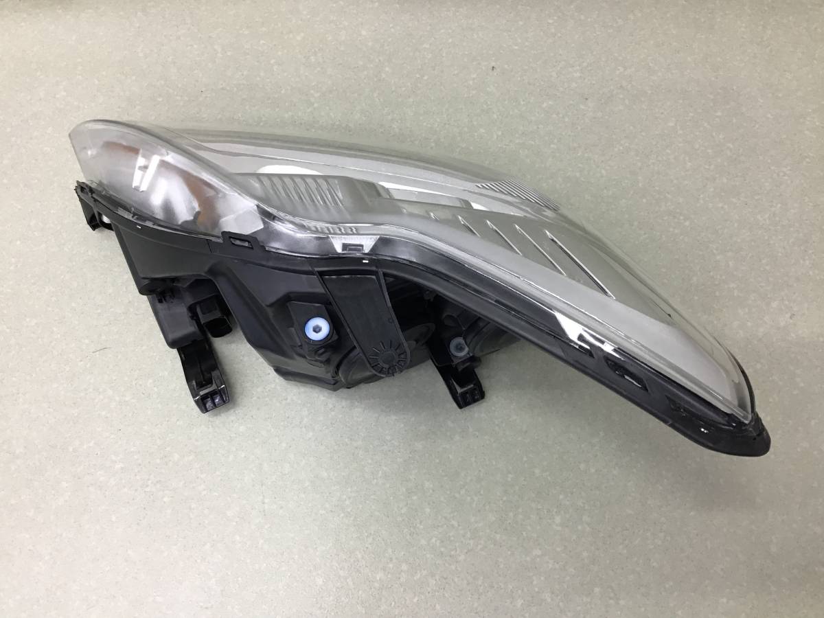 Фара правая Ford Focus 2 (CB4) 2007-2011