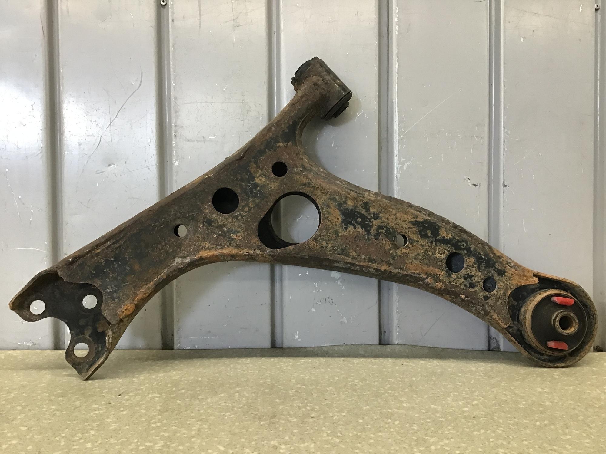 Рычаг передний правый Chery Tiggo (T11) 2005-2016