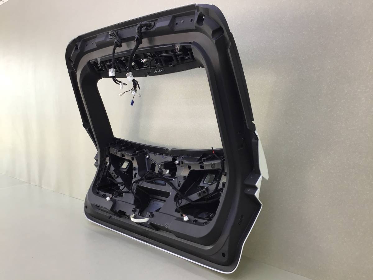 Дверь багажника EXEED RX (M38T/T22) 2022-н.в. Дверь багажника EXEED RX (M38T/T22) 2022-н.в.