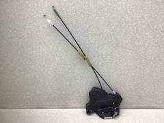 Замок двери передней правой Toyota Corolla (ZZE150) 2006-2013