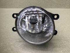 Фара противотуманная правая Toyota Corolla (NRE180) 2013-2019