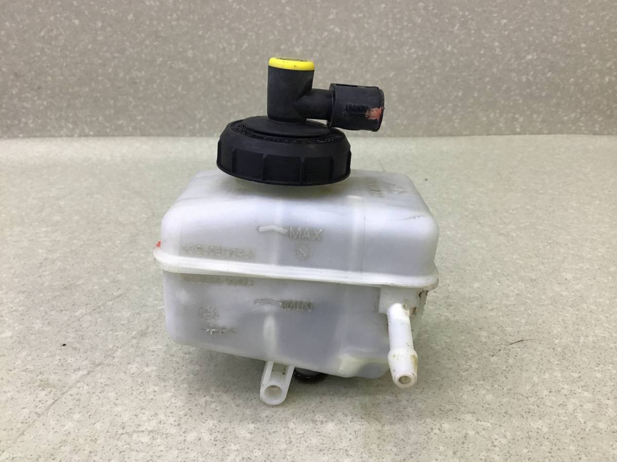 Бачок главного тормозного цилиндра Renault Duster (HS) 2010-2021