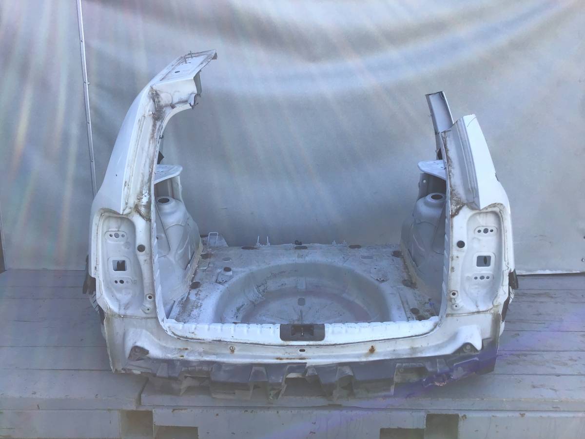 Панель задняя Renault Duster (HS) 2010-2021 Панель задняя Renault Duster (HS) 2010-2021