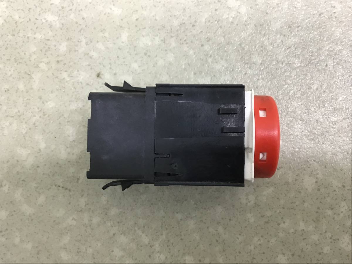 Кнопка аварийной сигнализации Seat Leon (1P1) 2005-2013