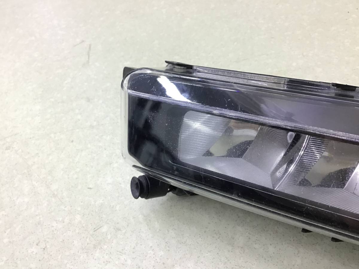 Фара противотуманная левая BMW X7 G07 2018>