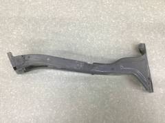 Кронштейн крепления крыла Audi A4 (B9) 2015>