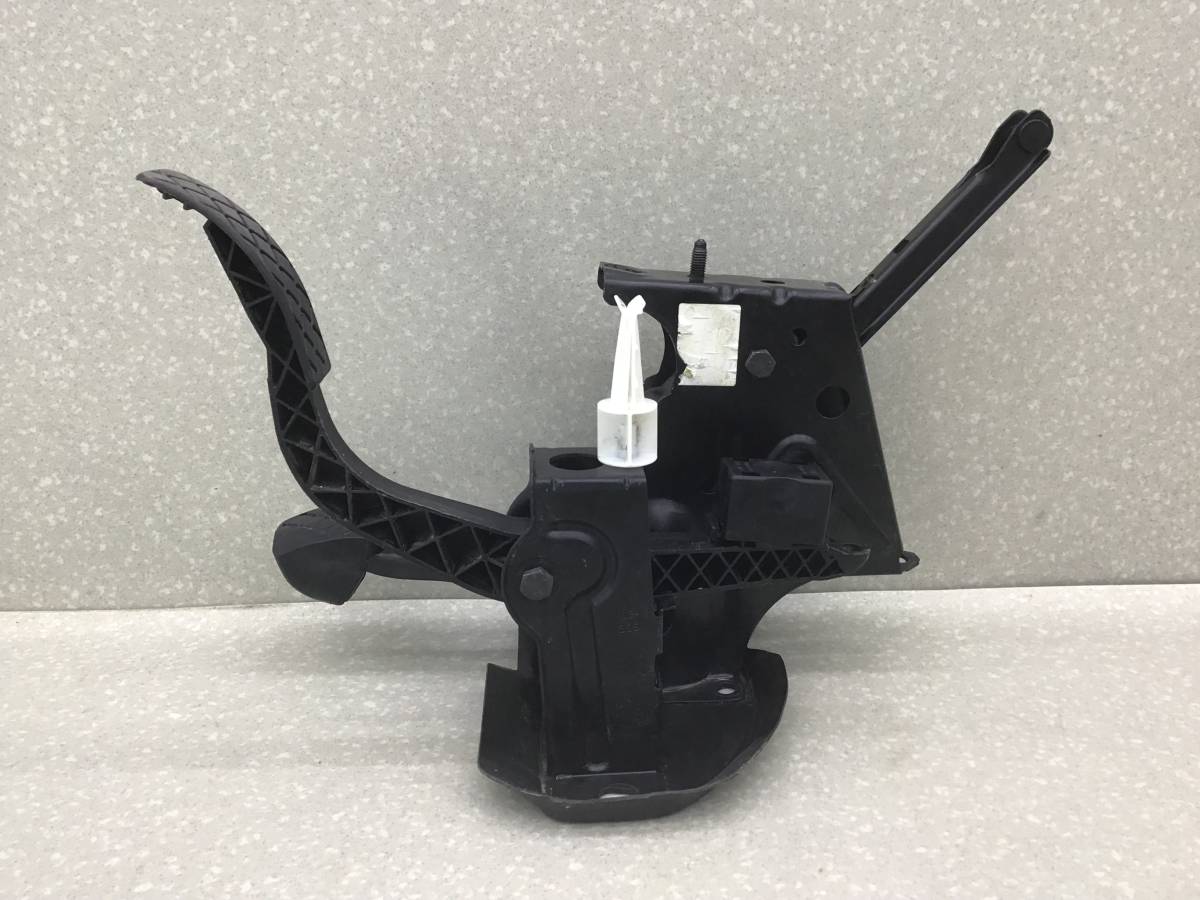 Блок педалей Skoda Octavia A4 (1U2) 2000-2011