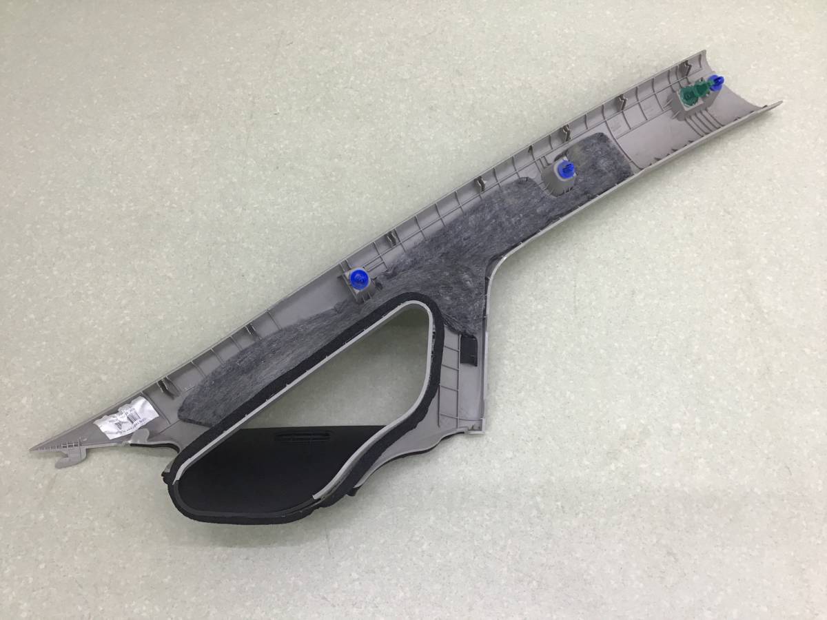 Обшивка стойки Kia Ceed (JD) 2012-2018