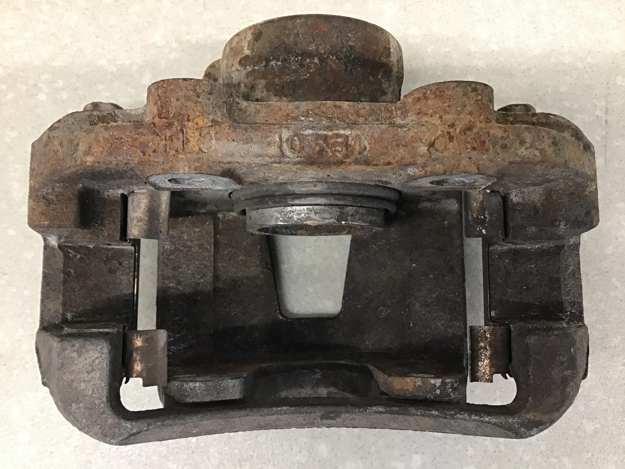 Суппорт задний левый, Daewoo Nexia 1995-2016