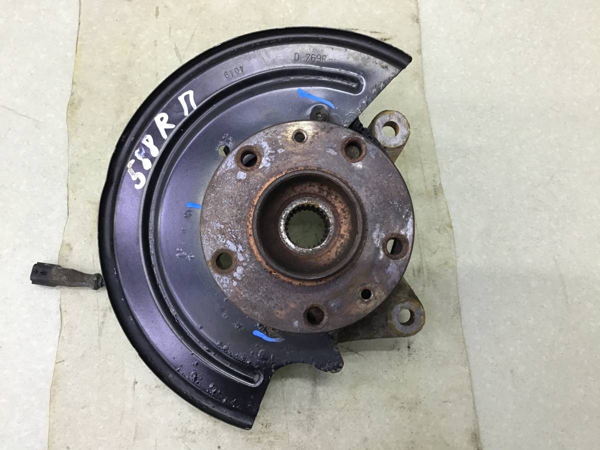 Кулак поворотный передний правый Renault Duster (HS) 2010-2021