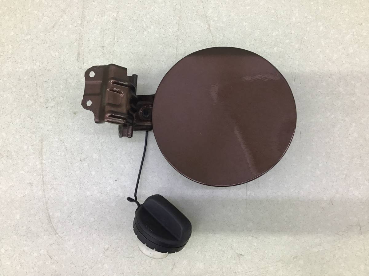 Лючок бензобака Toyota Rav 4 (A40) 2013>