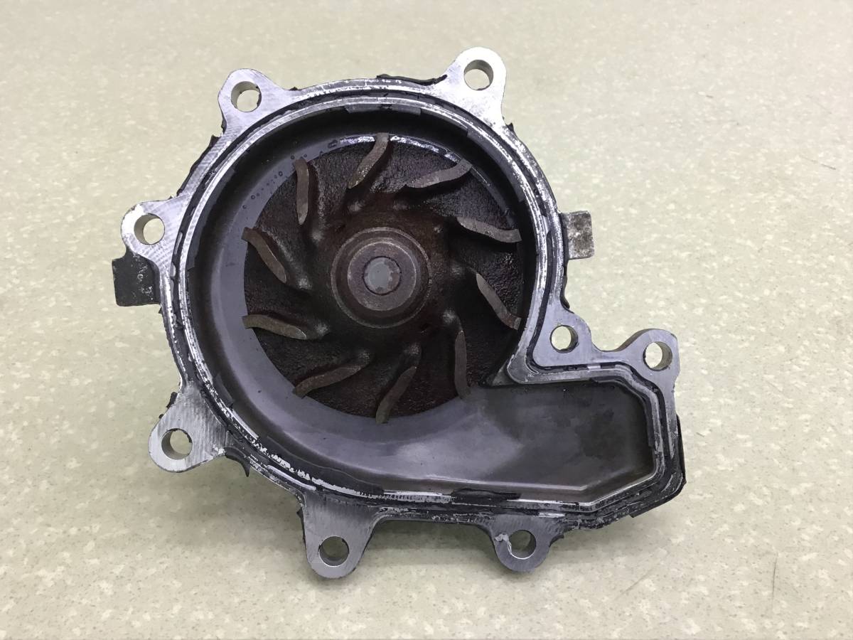 Насос водяной (помпа) Isuzu NQR 2005>