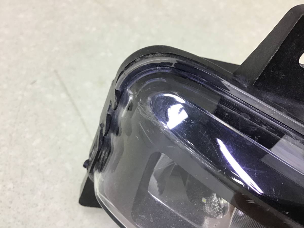 Фара противотуманная левая BMW X7 G07 2018>