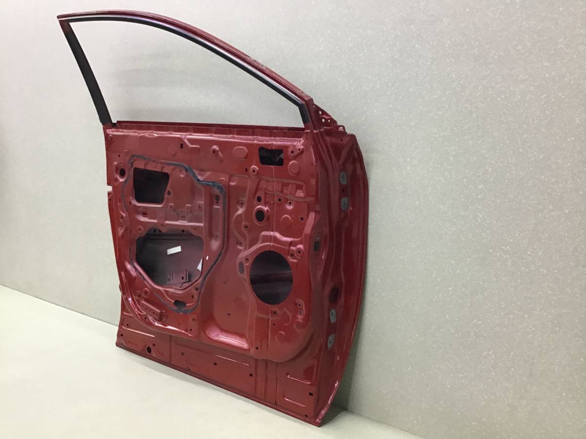 Дверь передняя левая Lexus NX 200 (ZGZ10) 2014-2021