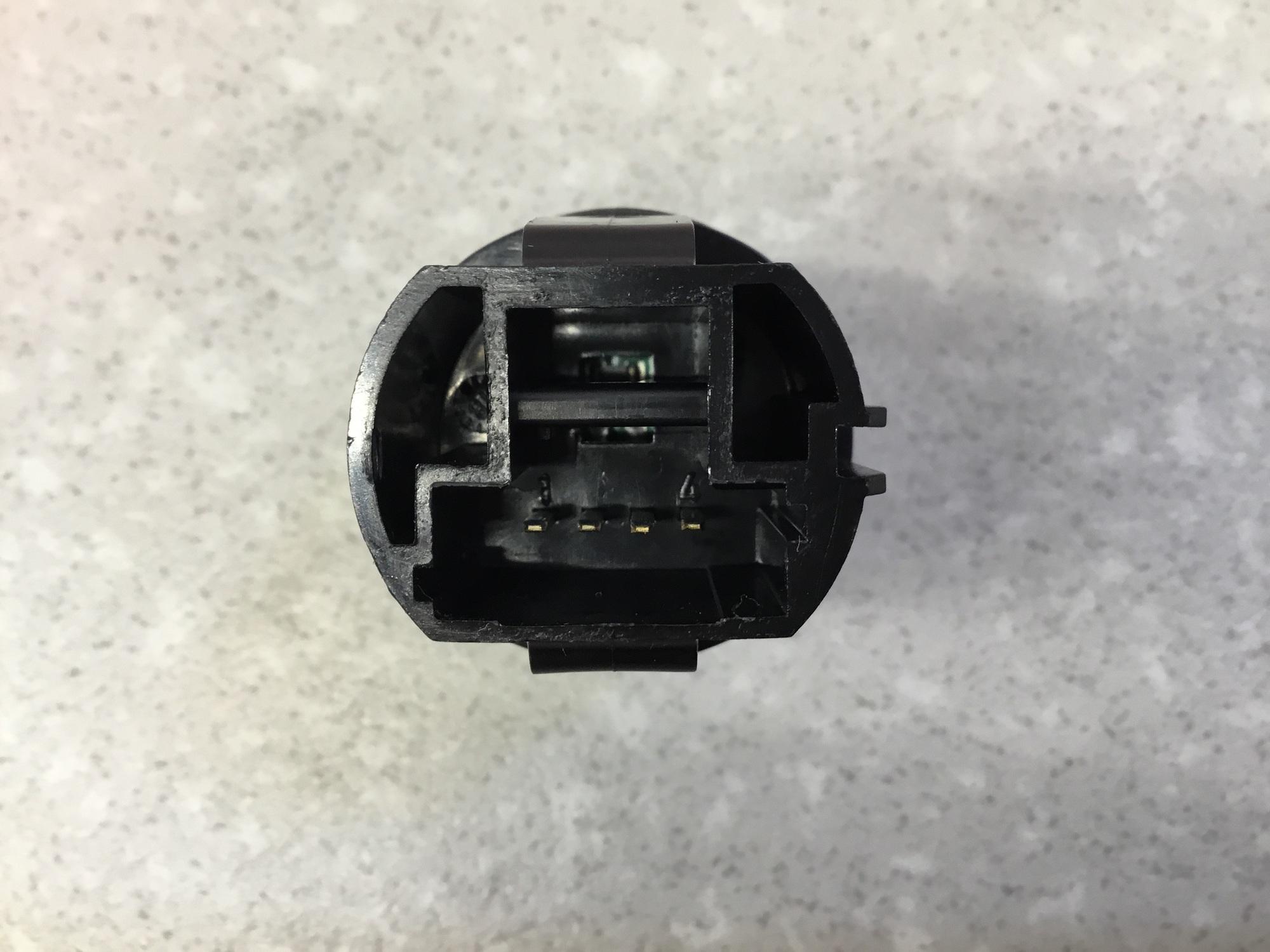 Кнопка многофункциональная Renault Kaptur (1) 2016-2022 Кнопка многофункциональная Renault Kaptur (1) 2016-2022
