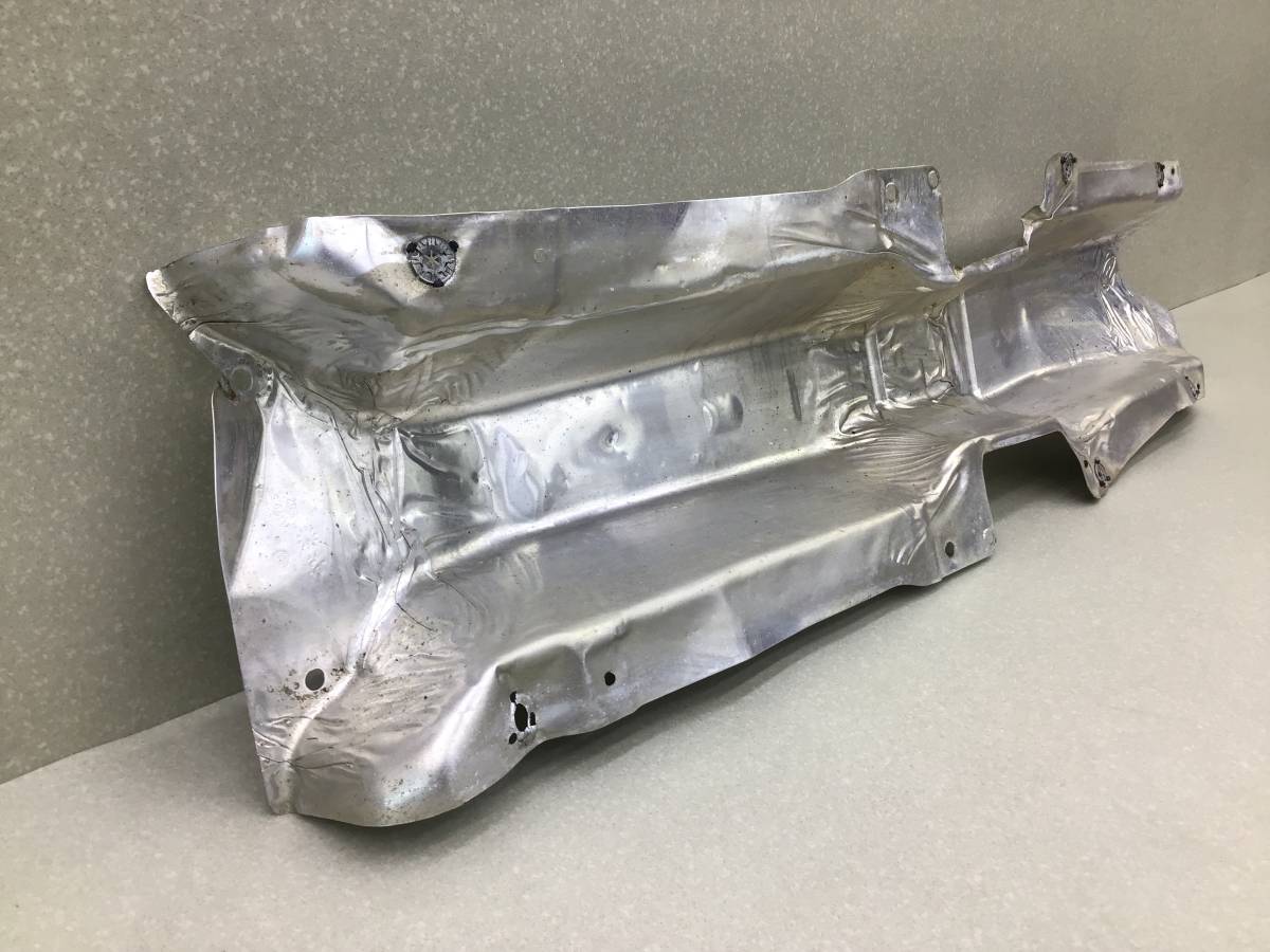 Экран тепловой Volkswagen Polo Sed 5 (6C1) 2010-2020 Экран тепловой Volkswagen Polo Sed 5 (6C1) 2010-2020