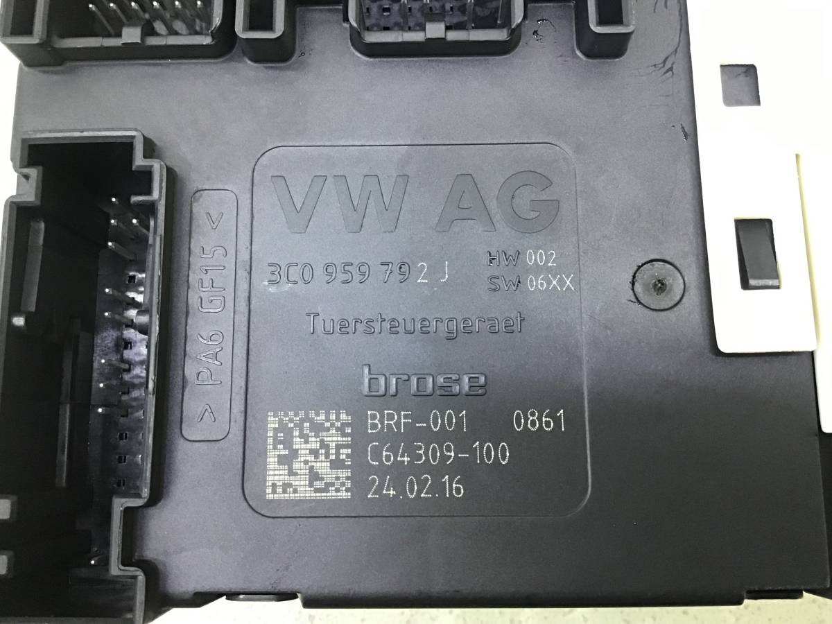 Моторчик стеклоподъемника Volkswagen Tiguan (5N1) 2007-2011 Моторчик стеклоподъемника Volkswagen Tiguan (5N1) 2007-2011