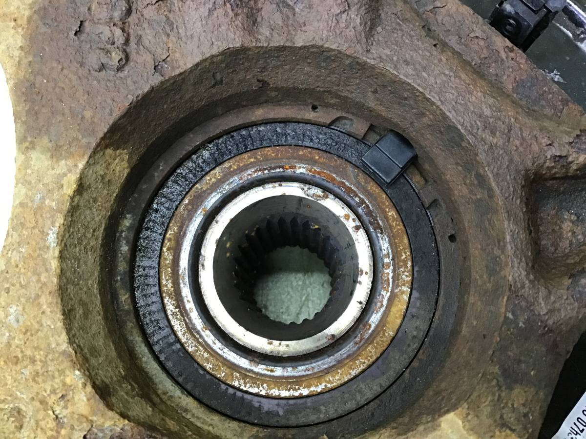 Кулак поворотный передний правый Renault Duster (HS) 2010-2021