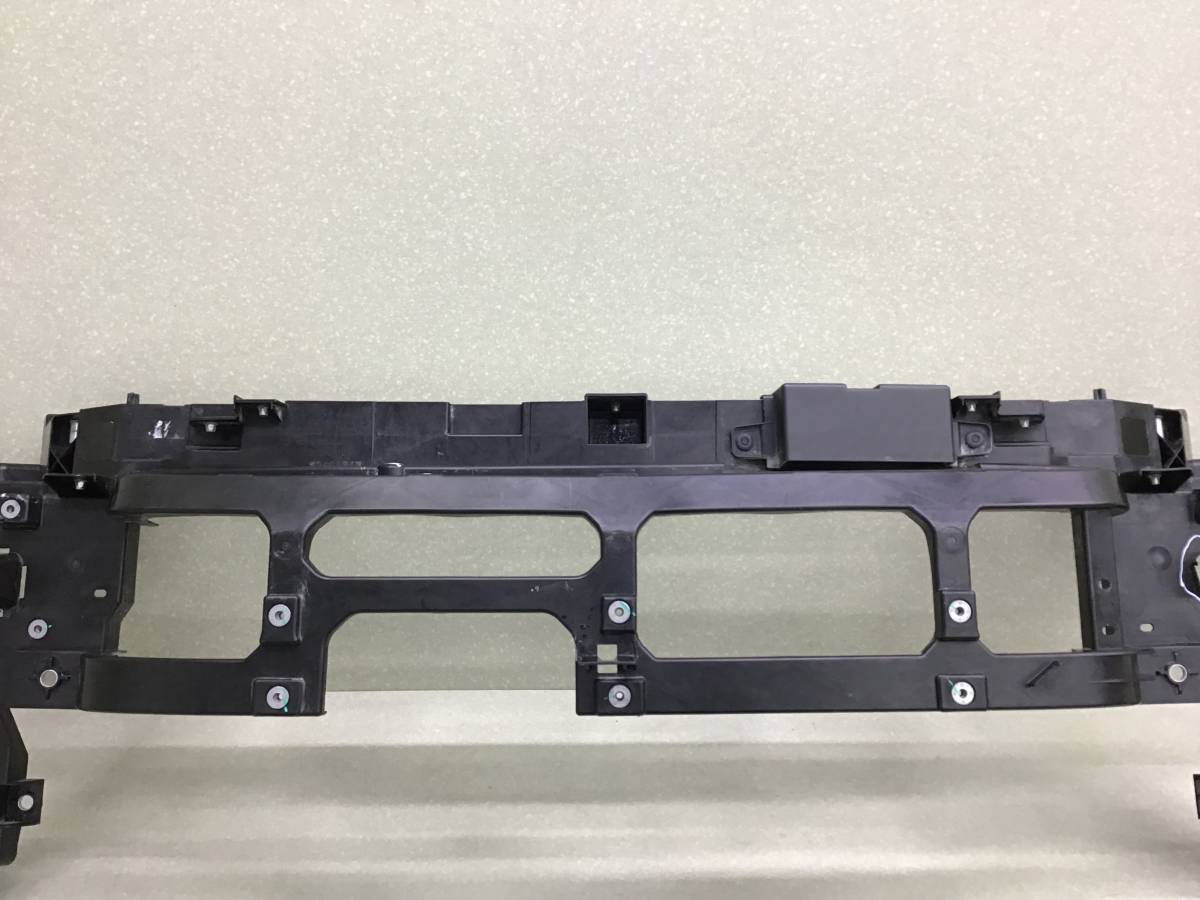 Панель передняя LiXiang L9 2022- Панель передняя LiXiang L9 2022-