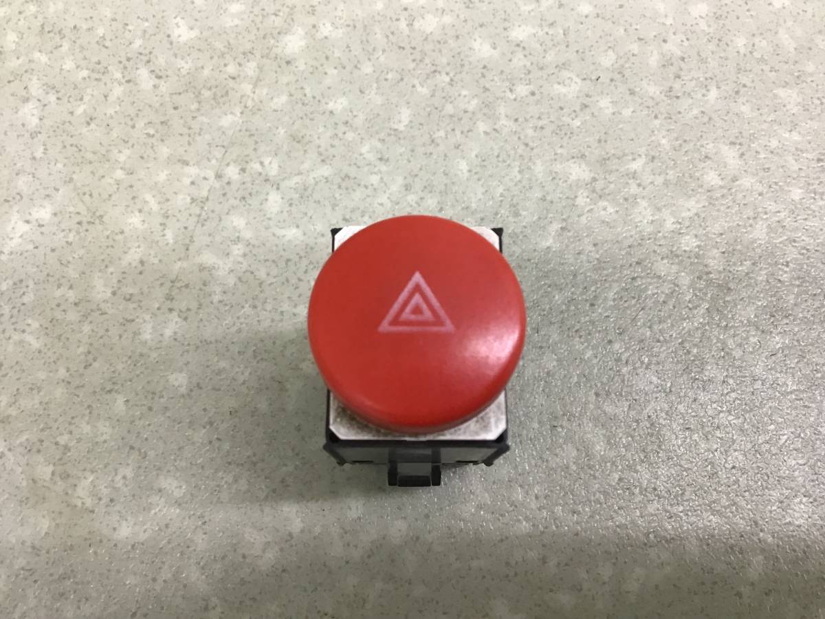 Кнопка аварийной сигнализации Seat Leon (1P1) 2005-2013