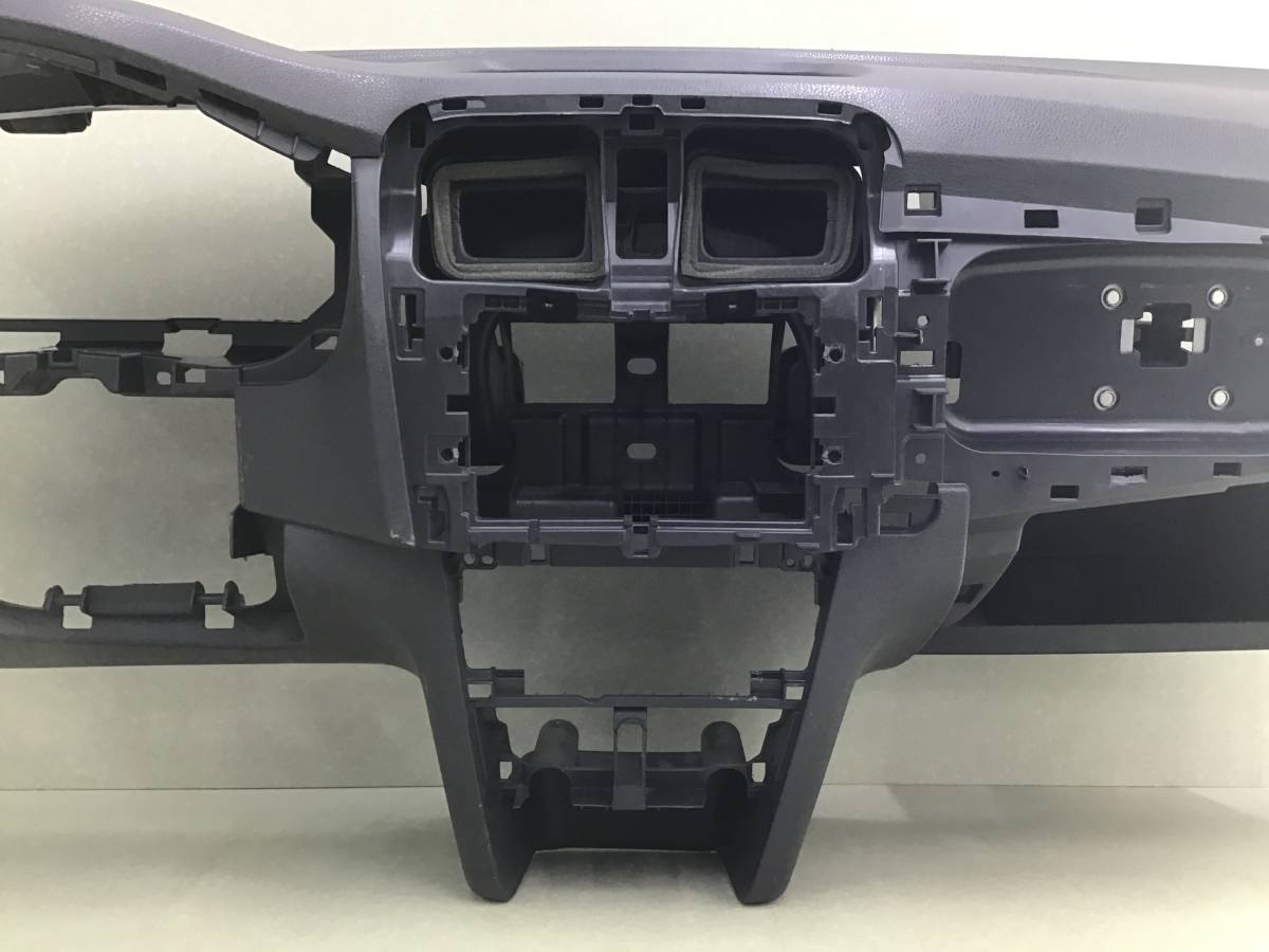Торпедо Renault Sandero 2 (5S) 2012-2022 Торпедо Renault Sandero 2 (5S) 2012-2022