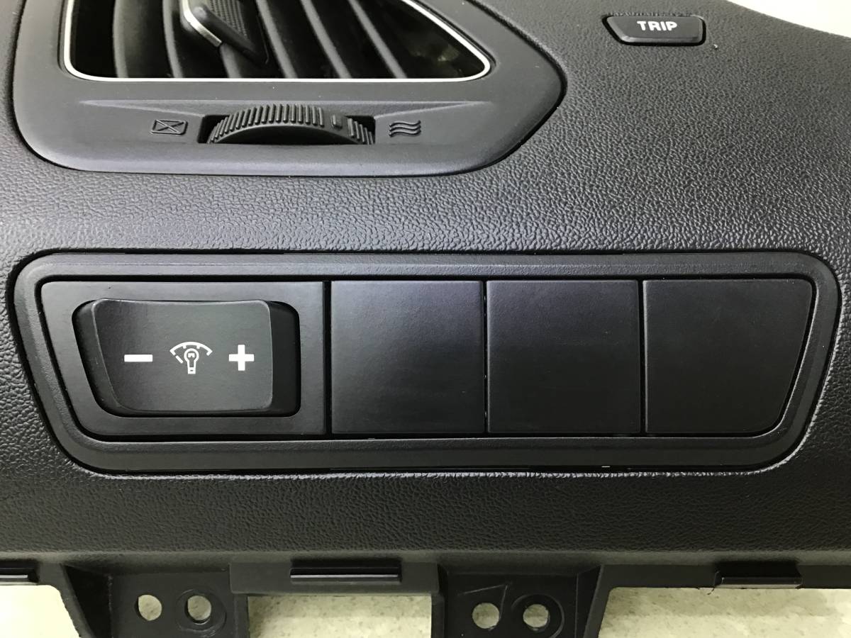 Накладка торпедо Hyundai ix35 (LM) 2010-2017 Накладка торпедо Hyundai ix35 (LM) 2010-2017