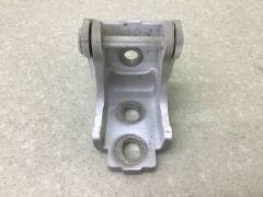 Петля двери передней правой нижняя Renault Kaptur (1) 2016-2022