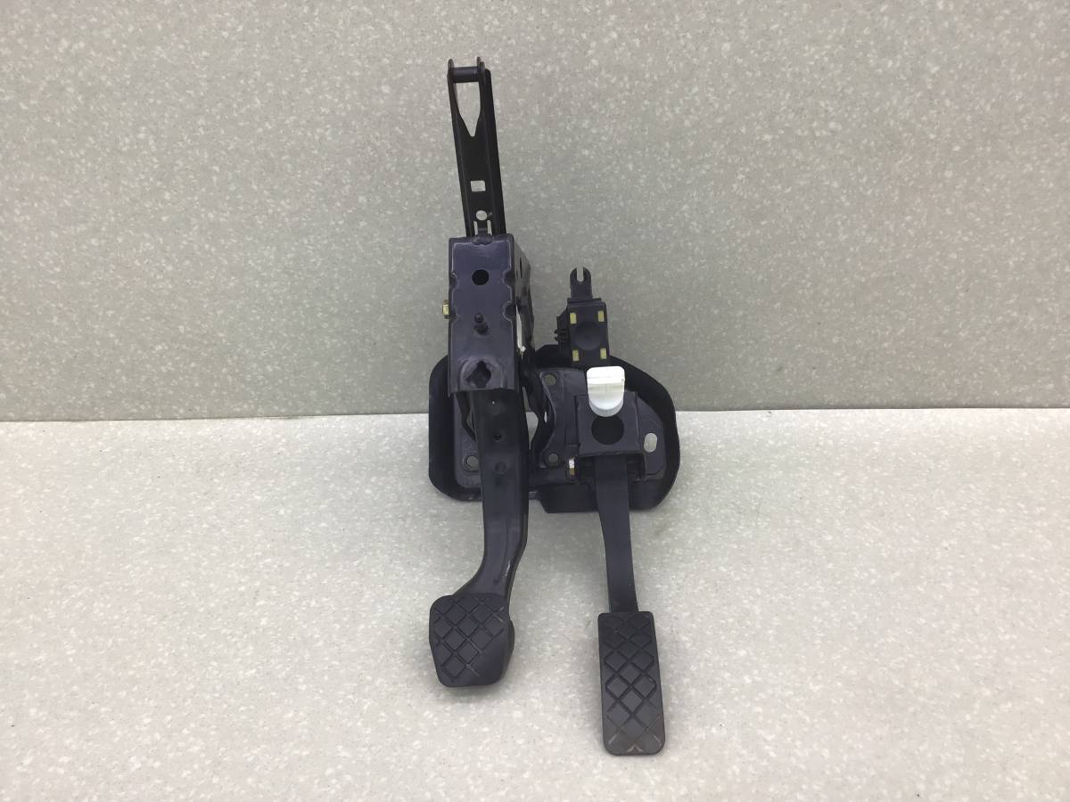 Блок педалей Skoda Octavia A4 (1U2) 2000-2011