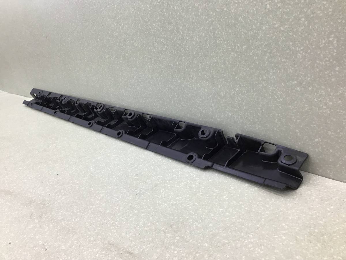 Кронштейн (сопут. товар) BMW X5 E70 2007-2013 Кронштейн (сопут. товар) BMW X5 E70 2007-2013