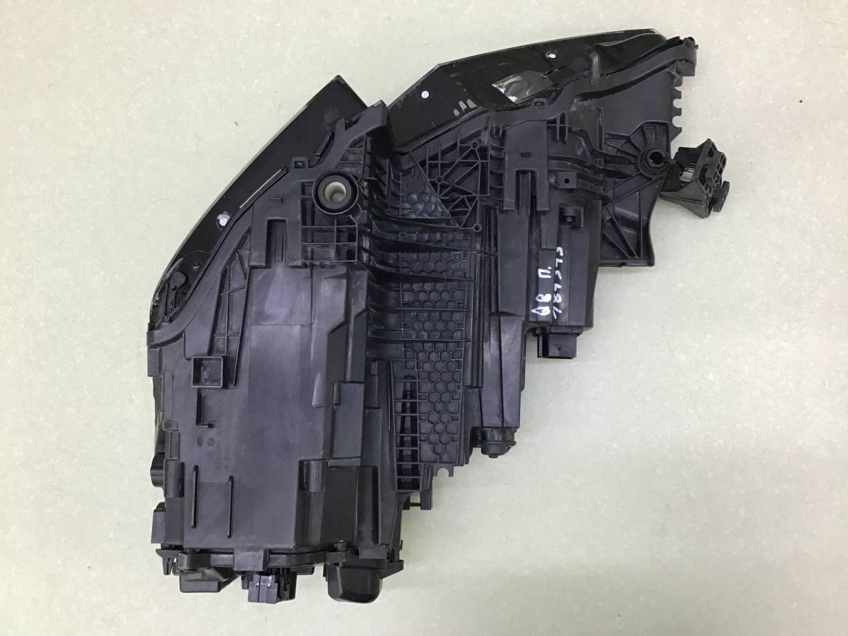 Фара правая Audi Q8 (4MN) 2018-н.в.