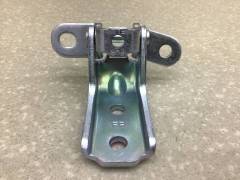 Петля двери передней правой верхняя Hyundai Santa Fe (TM) 2018>