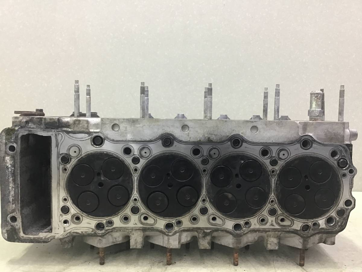 Головка блока цилиндров Mitsubishi Pajero/Montero 4 (V8, V9) 2007>