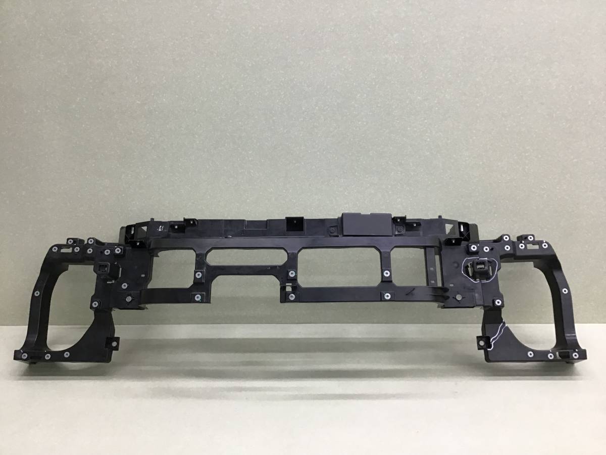 Панель передняя LiXiang L9 2022- Панель передняя LiXiang L9 2022-