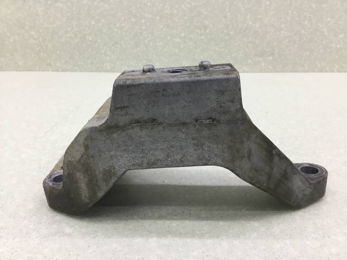 Кронштейн КПП левый Ford Mondeo 4 (BD) 2007-2015 Кронштейн КПП левый Ford Mondeo 4 (BD) 2007-2015