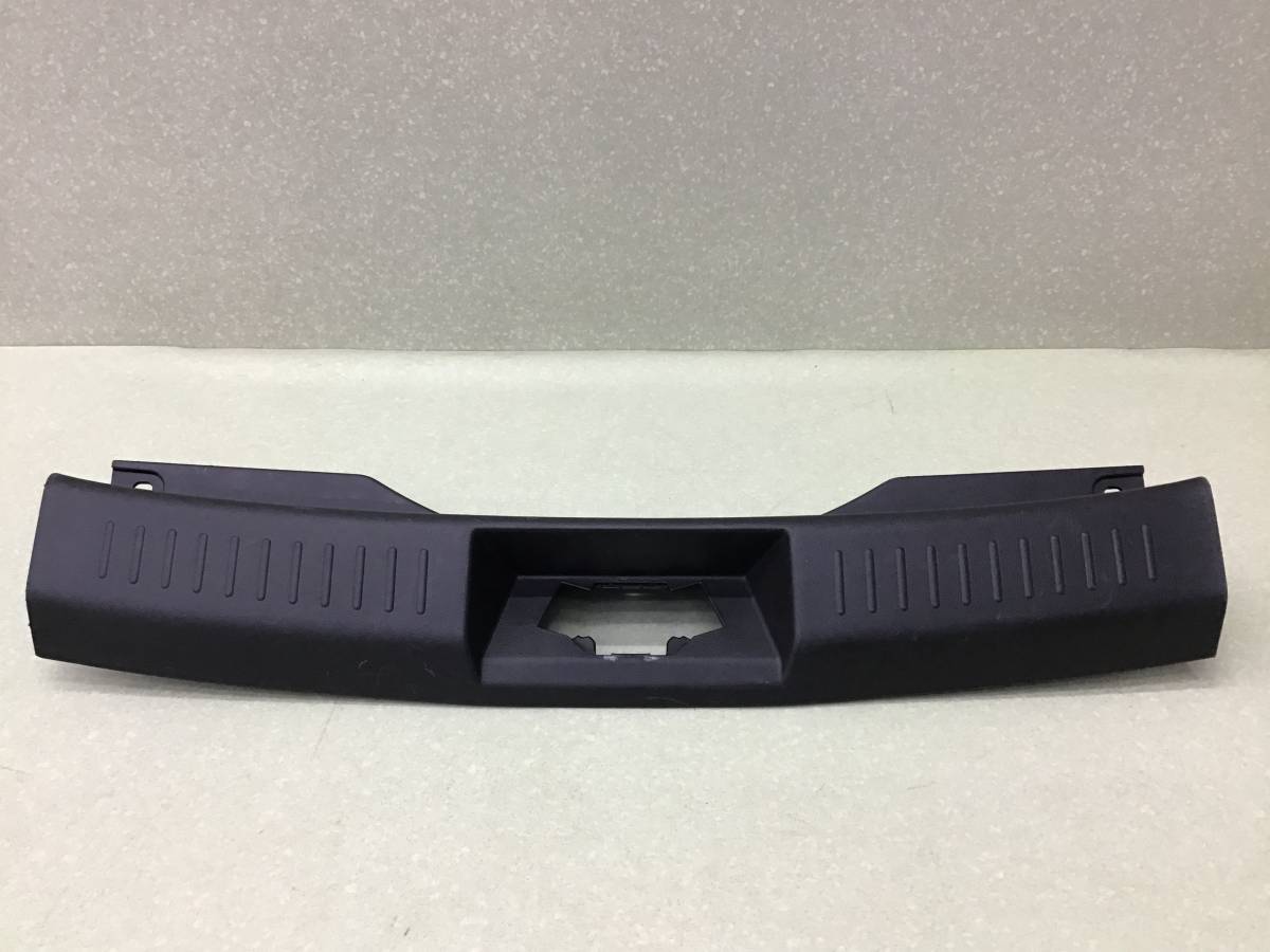 Накладка замка багажника Chery Tiggo 4 (T17/J68) 2017-2023