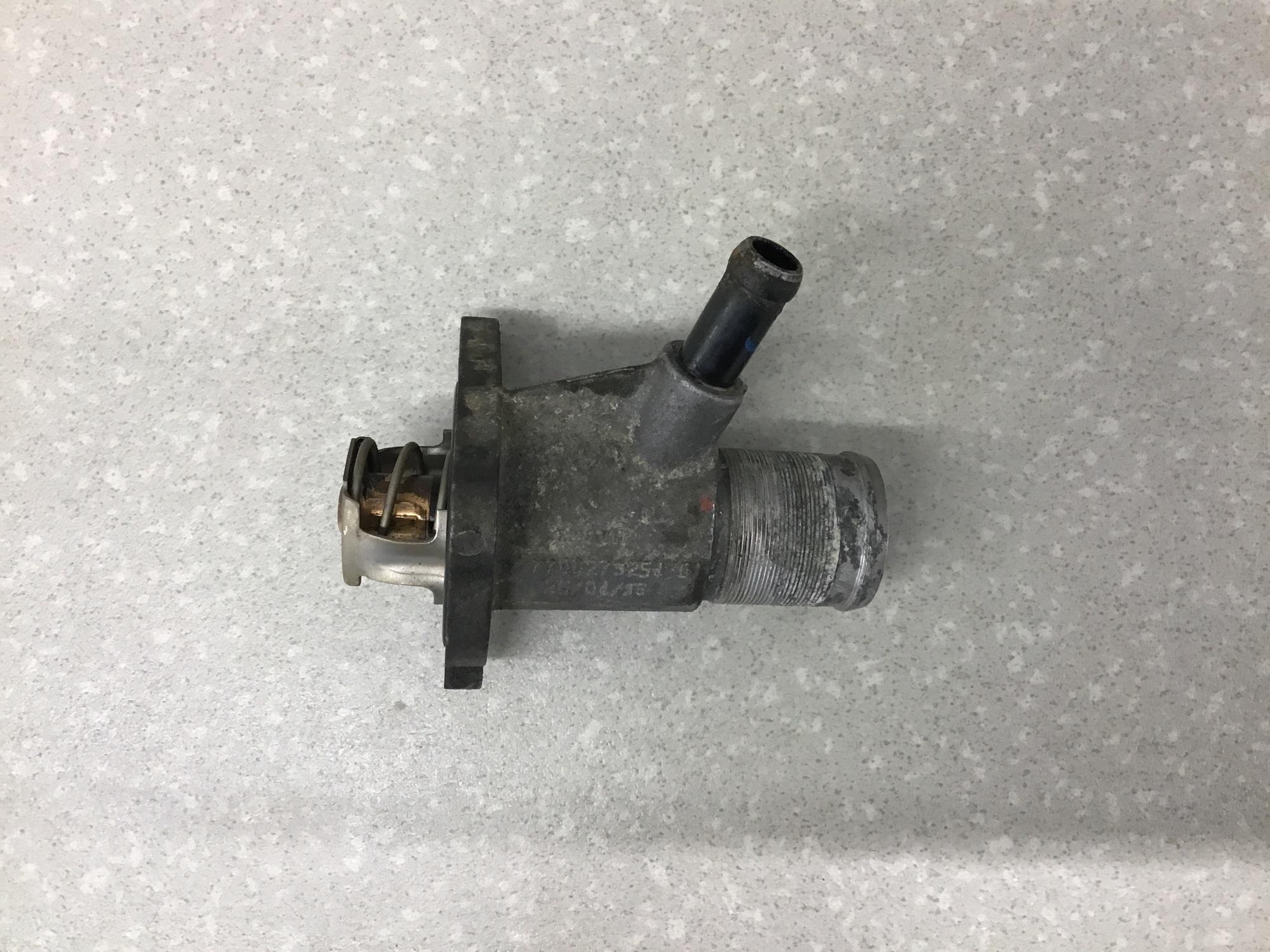 Корпус термостата Renault Duster (HS) 2010-2021 Корпус термостата Renault Duster (HS) 2010-2021