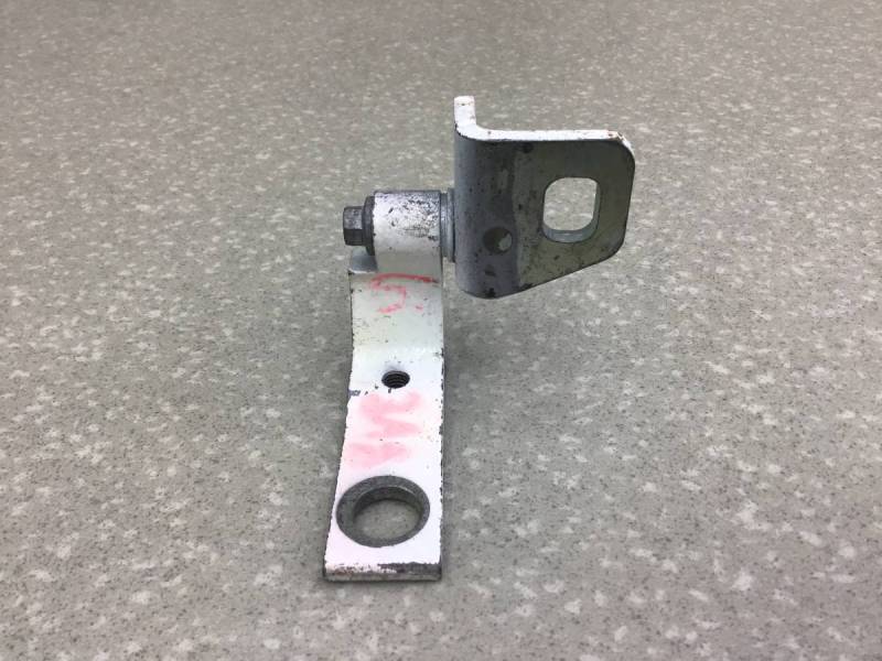Петля двери Ford Focus 3 (CB8) 2011-2019 Петля двери Ford Focus 3 (CB8) 2011-2019